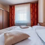 Stupka ホテル タレ